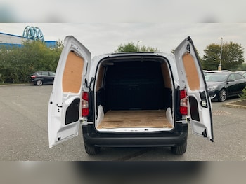 Used Vauxhall Combo 2024 for sale - 76305253: Photo 4