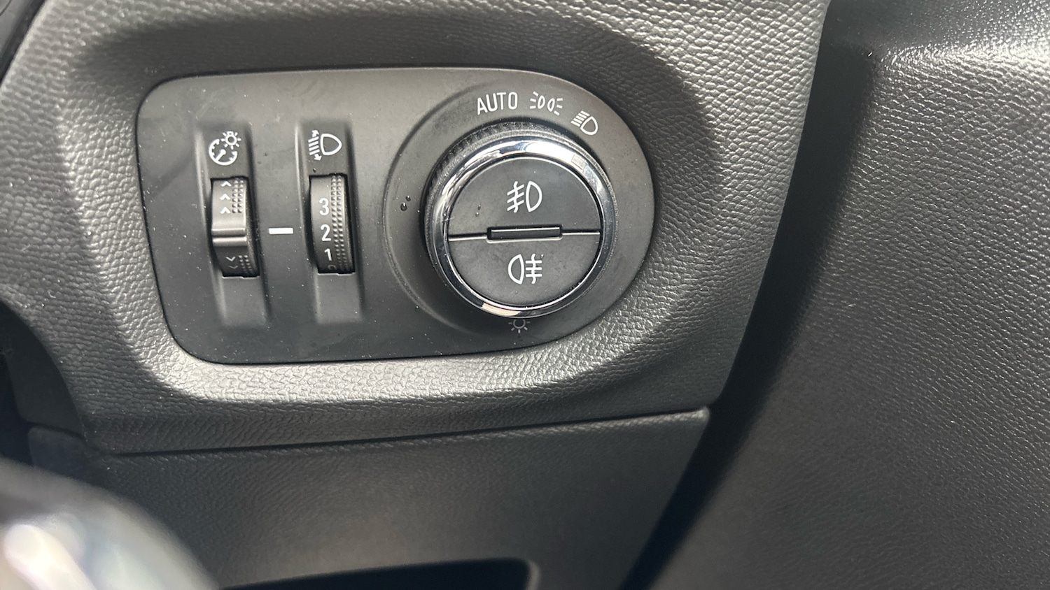 Used Vauxhall Corsa 2023 for sale - 76627752: Photo 23