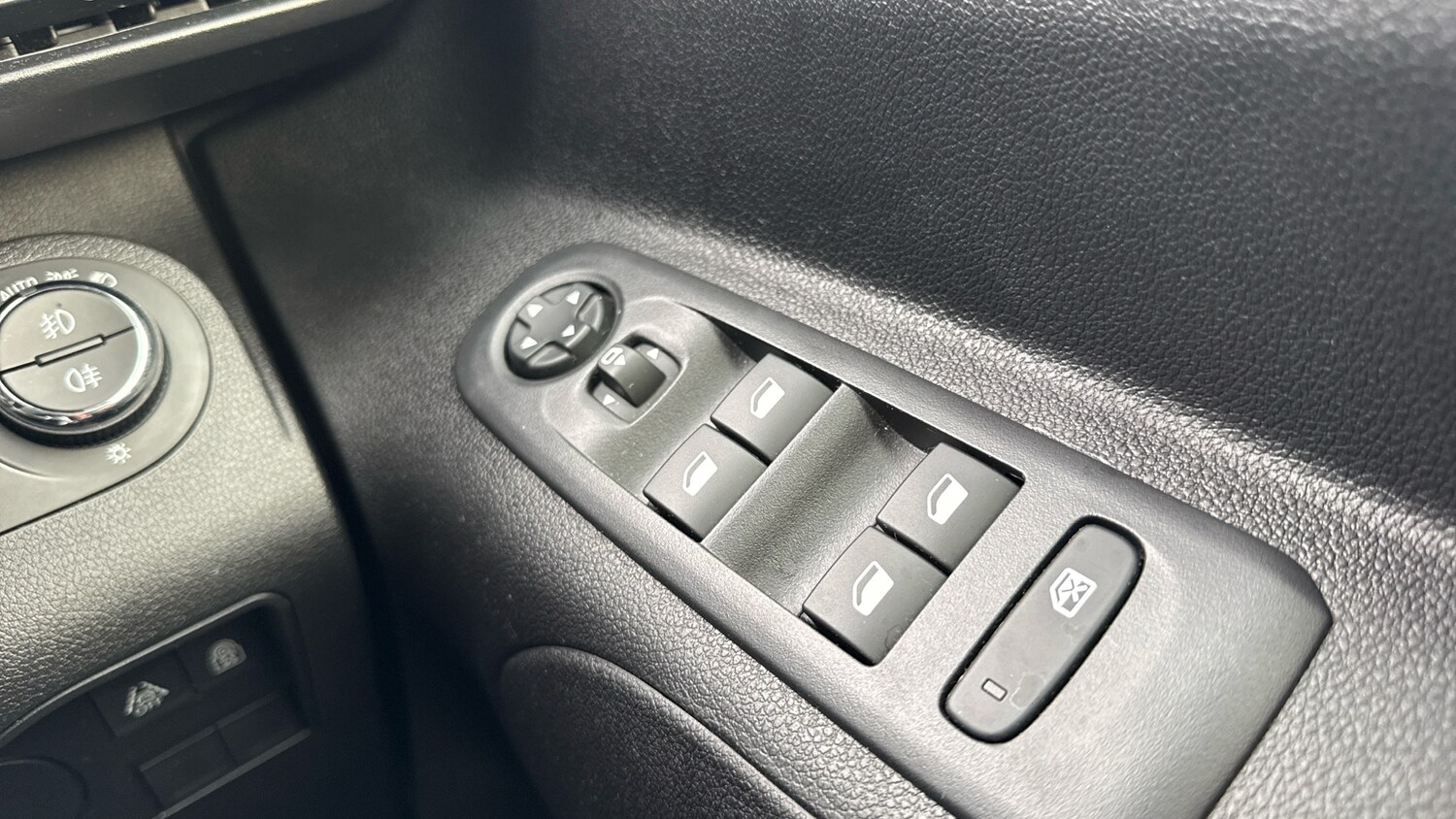 Used Vauxhall Combo Life 2022 for sale - 76605451: Photo 32