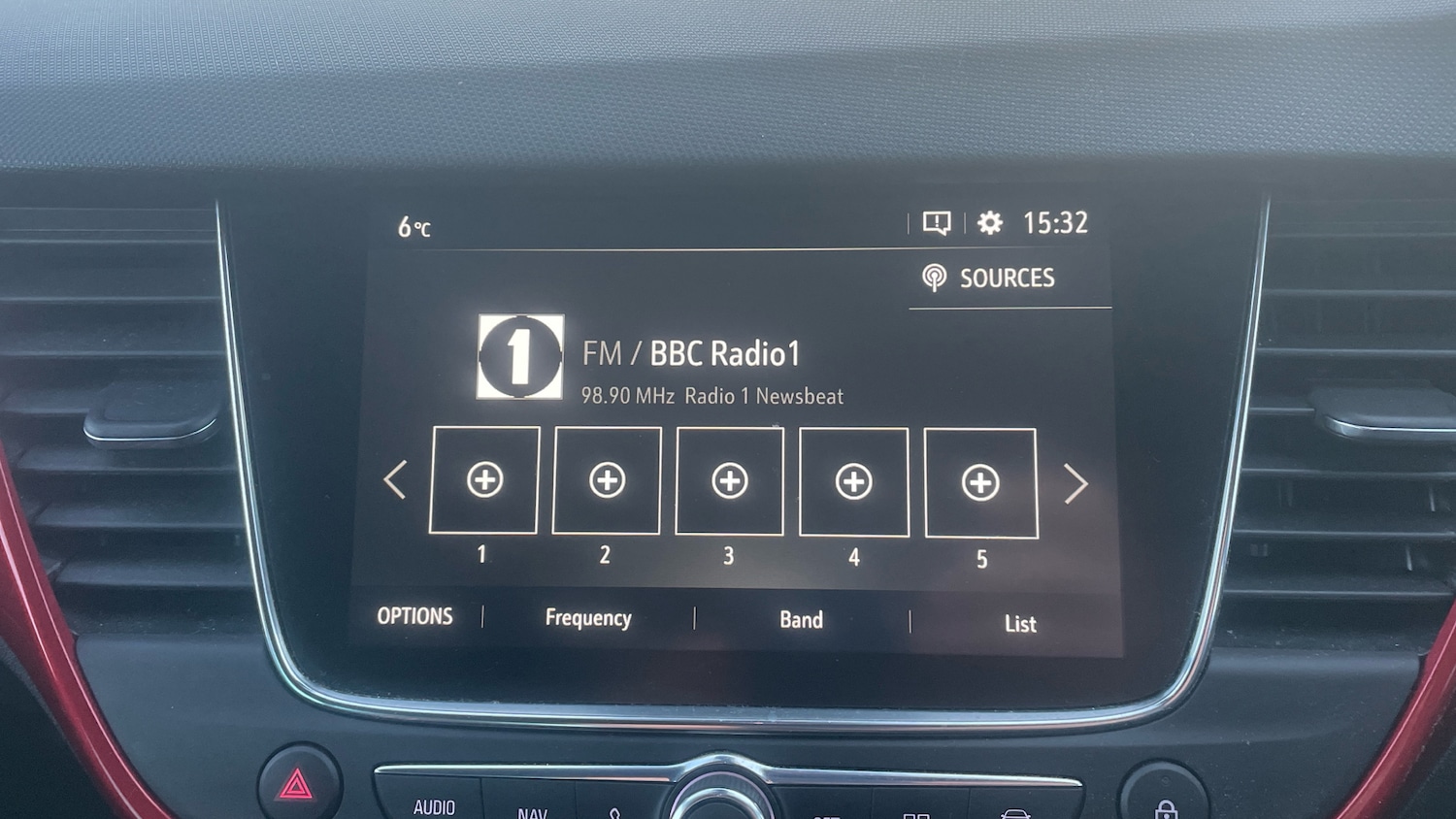 Used Vauxhall Crossland 2022 for sale - 76931566: Photo 12