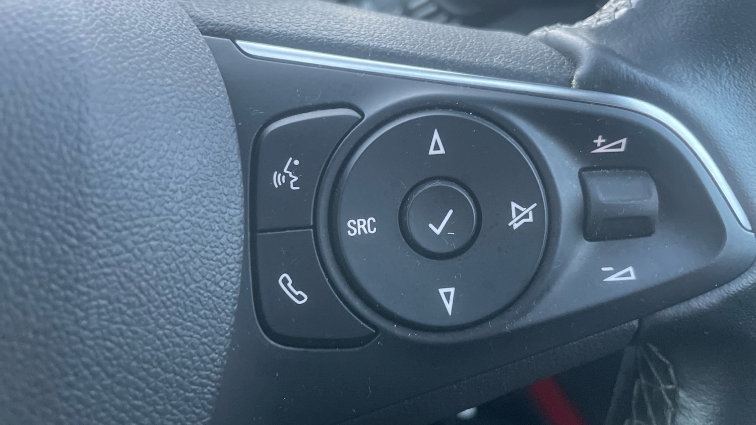 Used Vauxhall Crossland 2022 for sale - 76931566: Photo 26