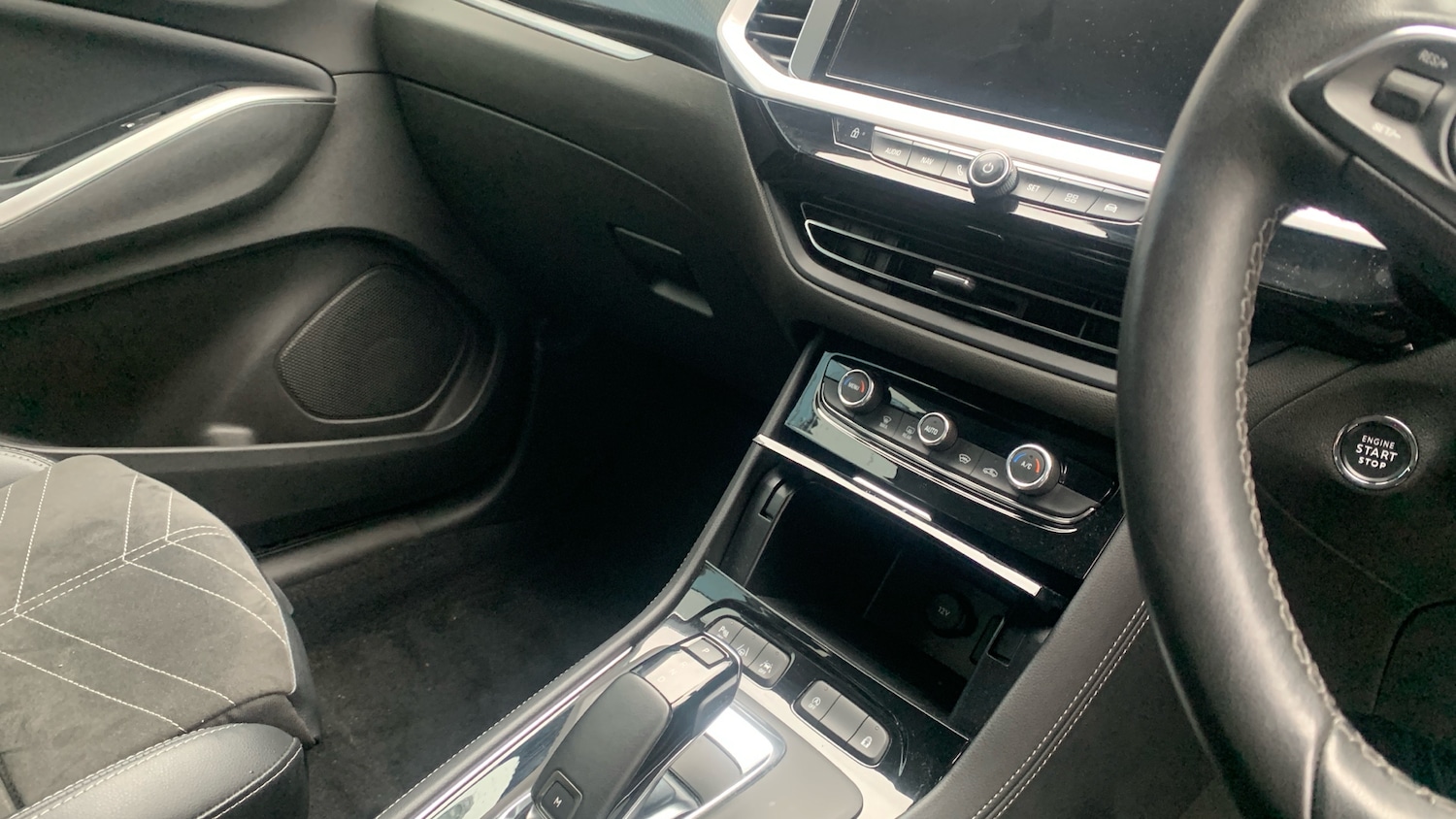 Used Vauxhall Grandland 2022 for sale - 76192983: Photo 14