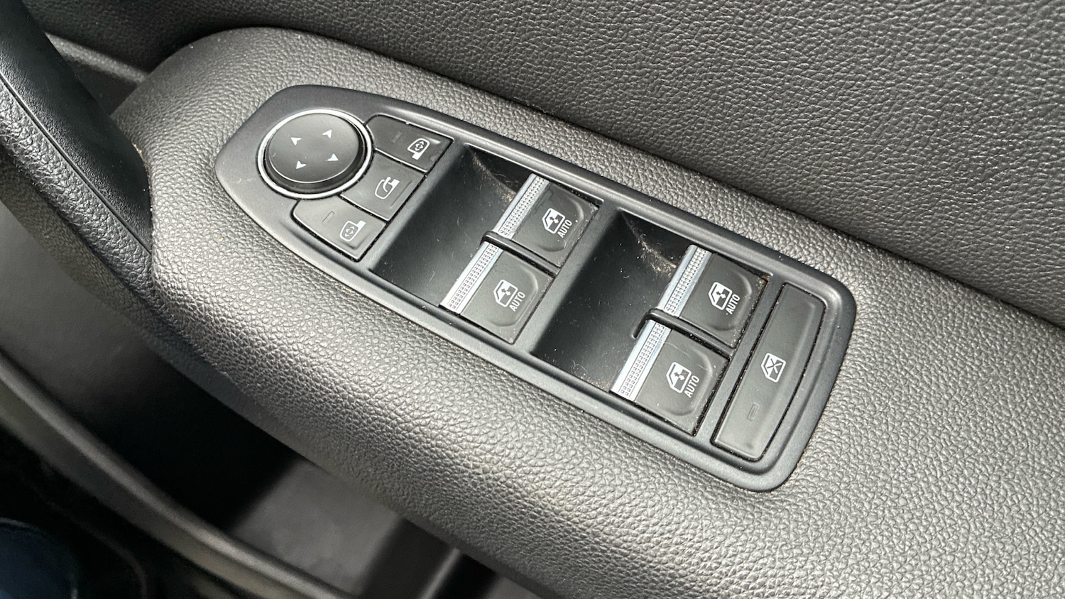 Used Renault Captur 2020 for sale - 77189103: Photo 23