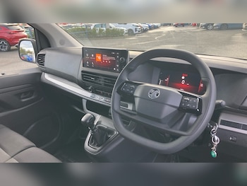 Used Vauxhall Vivaro 2024 for sale - 76627754: Photo