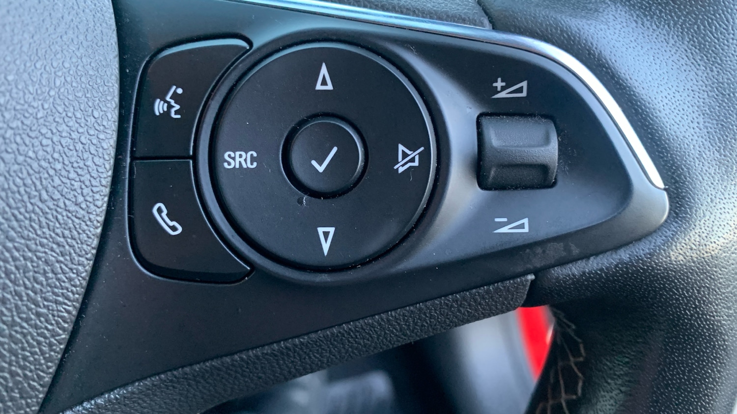 Used Vauxhall Crossland 2022 for sale - 77069203: Photo 33