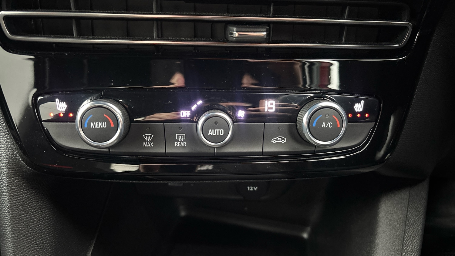 Used Vauxhall Mokka 2022 for sale - 76882339: Photo 25