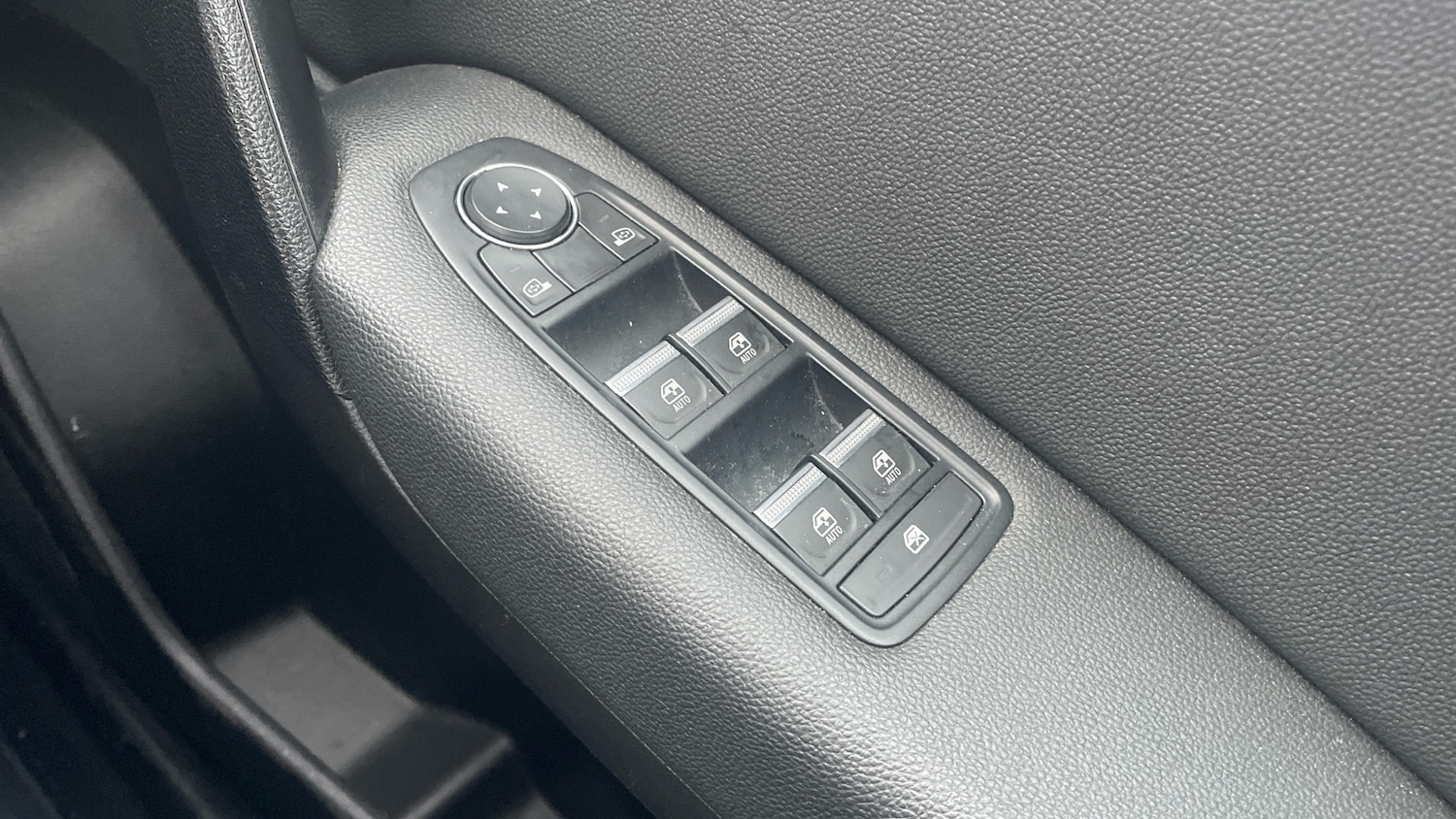 Used Renault Captur 2022 for sale - 77061526: Photo 30