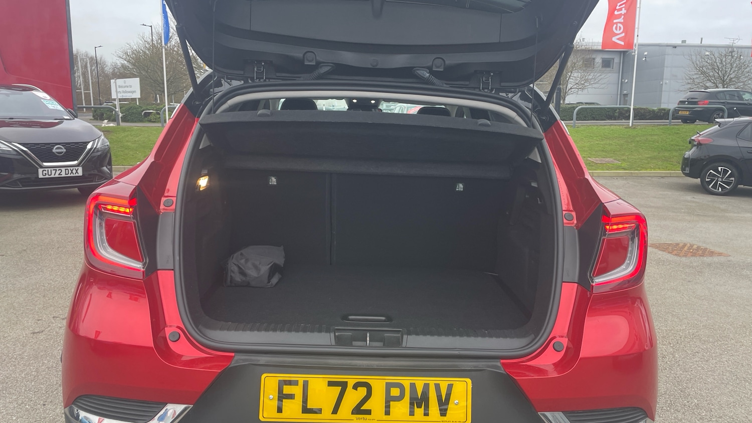 Used Renault Captur 2022 for sale - 77061526: Photo 4