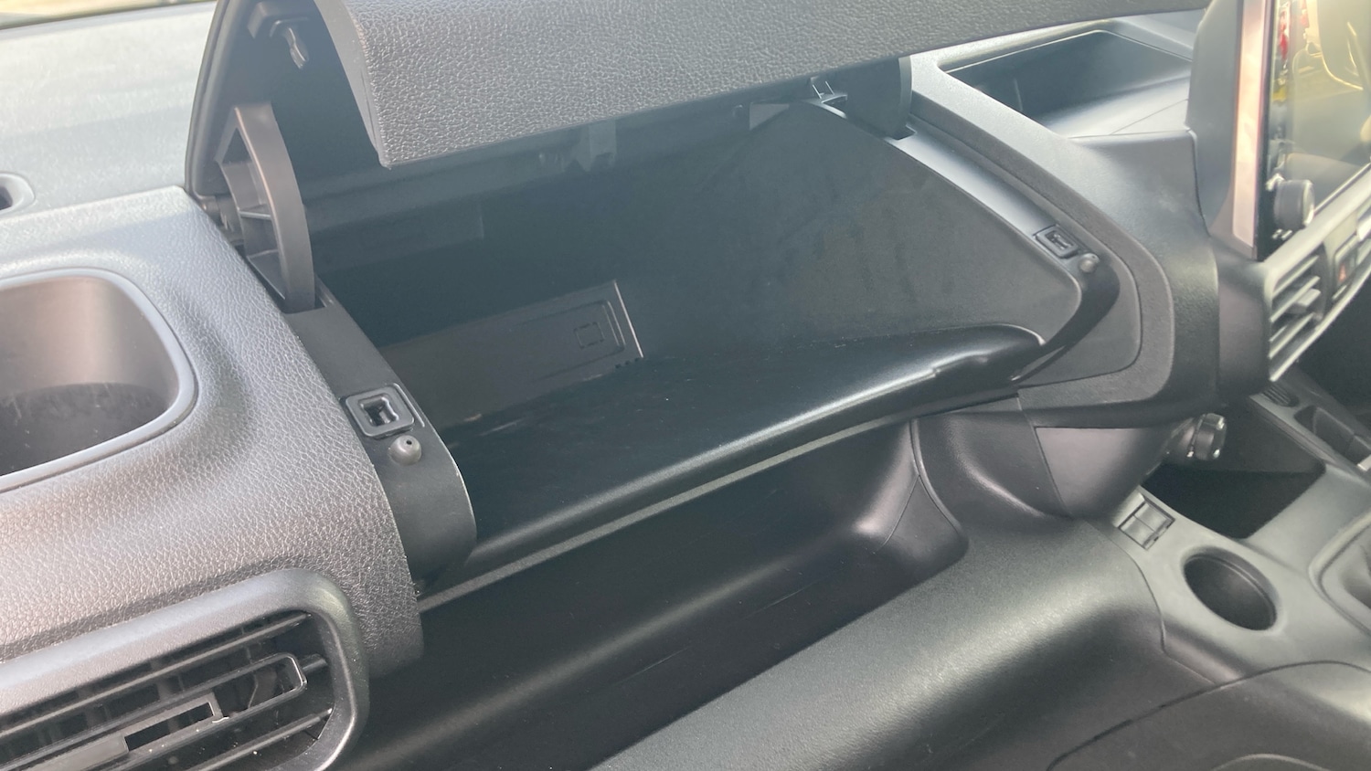 Used Peugeot Partner 2023 for sale - 77998258: Photo 32