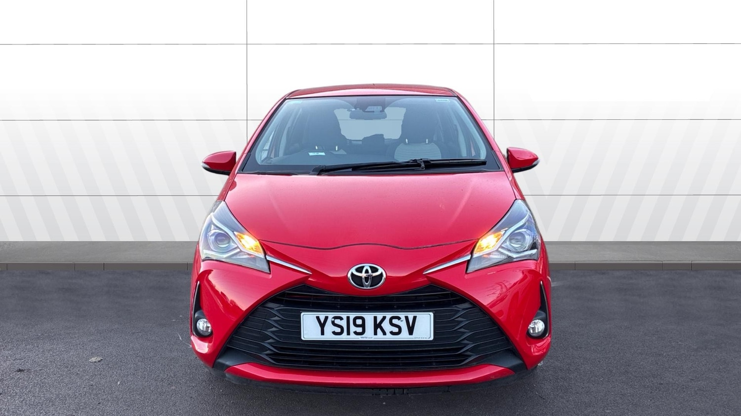 Used Toyota Yaris 2019 for sale - 76894386: Photo 3
