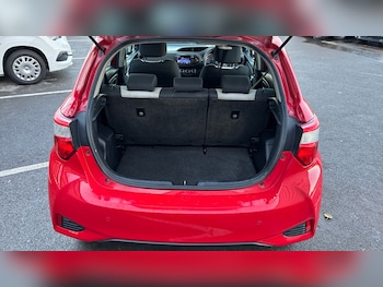 Used Toyota Yaris 2019 for sale - 76894386: Photo