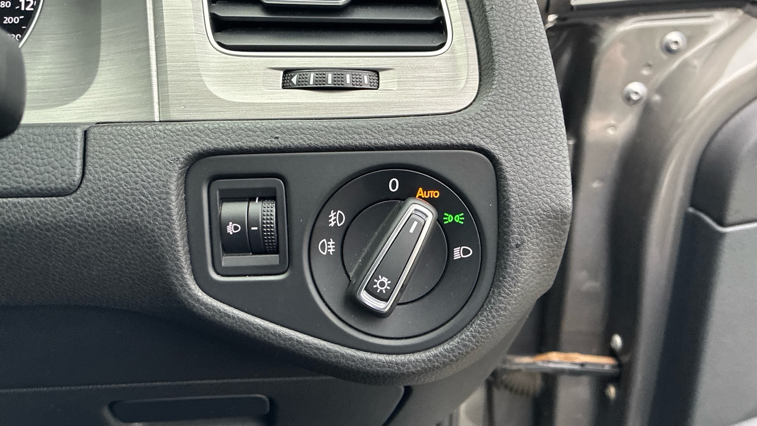 Used Volkswagen Golf 2016 for sale - 77777474: Photo 22