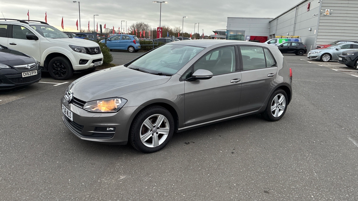 Used Volkswagen Golf 2016 for sale - 77777474: Photo 38