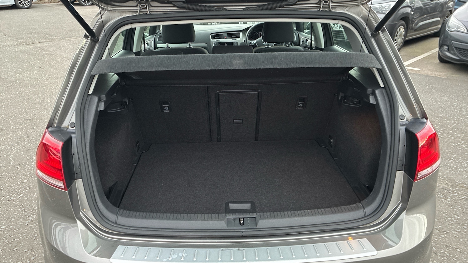 Used Volkswagen Golf 2016 for sale - 77777474: Photo 4