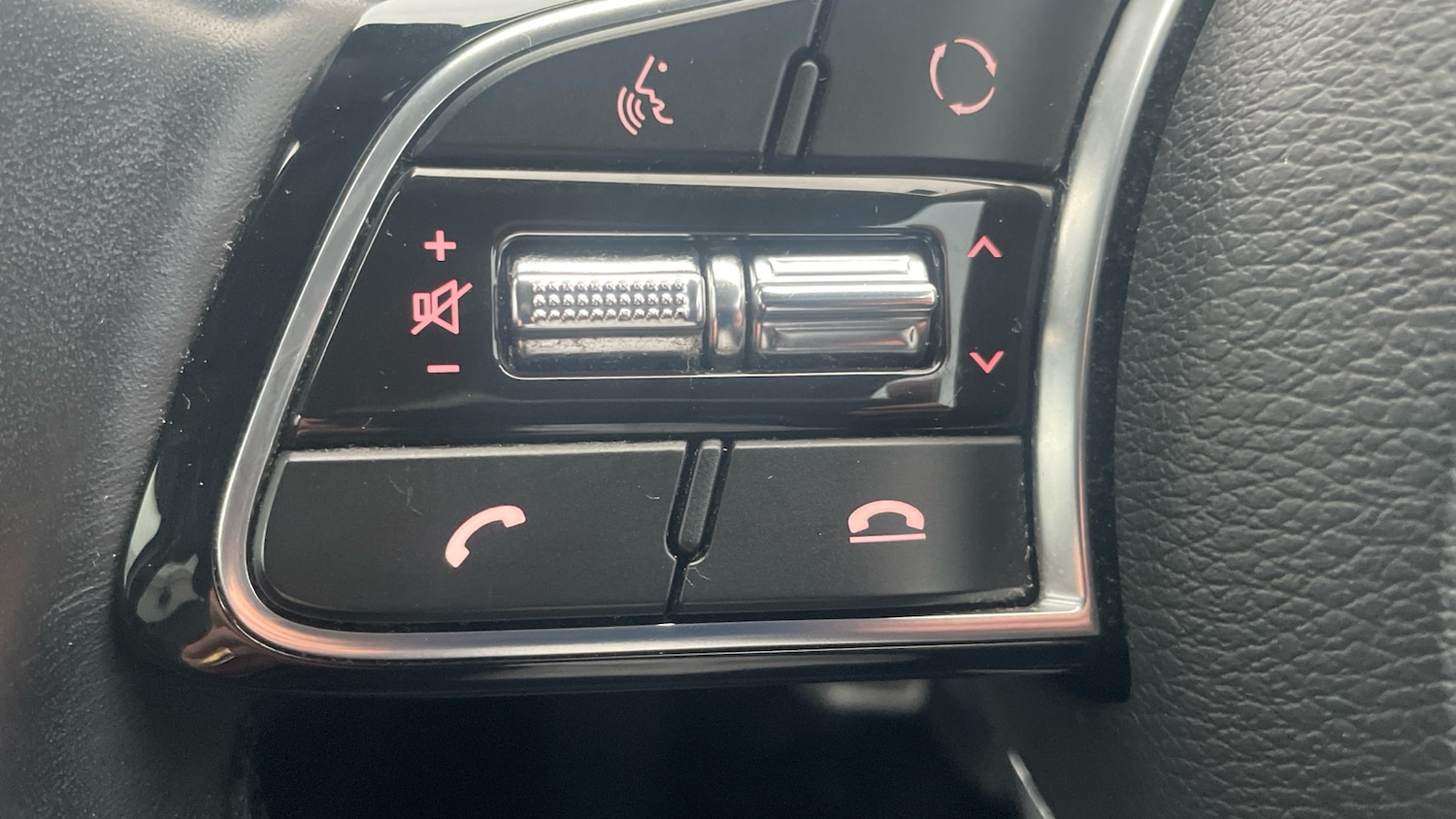 Used Kia XCeed 2020 for sale - 77639991: Photo 28