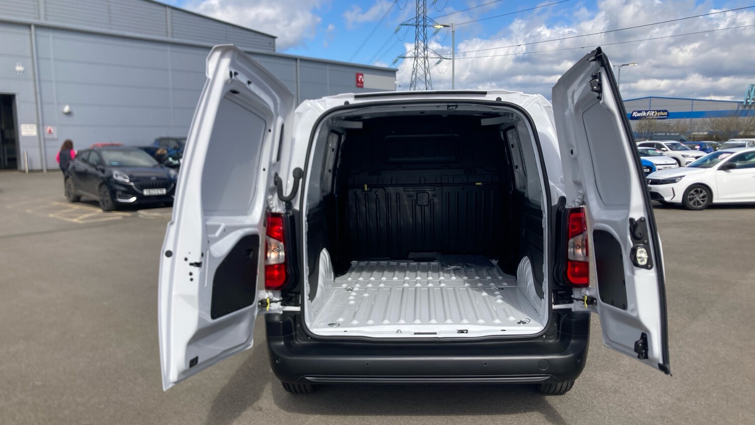 Used Vauxhall Combo 2026 for sale - 78078005: Photo 3