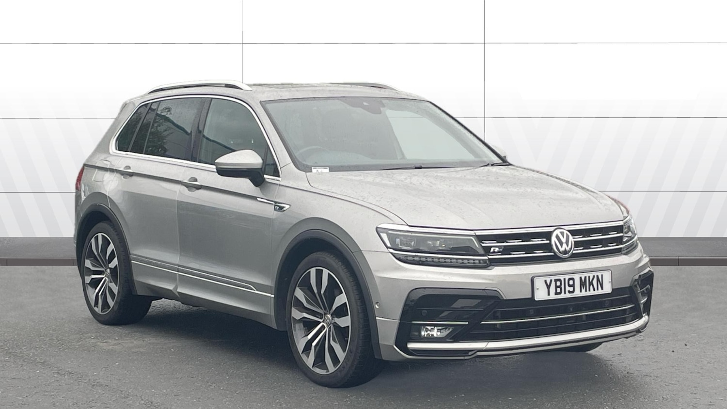 Used Volkswagen Tiguan 2019 for sale - 76249486: Photo 1