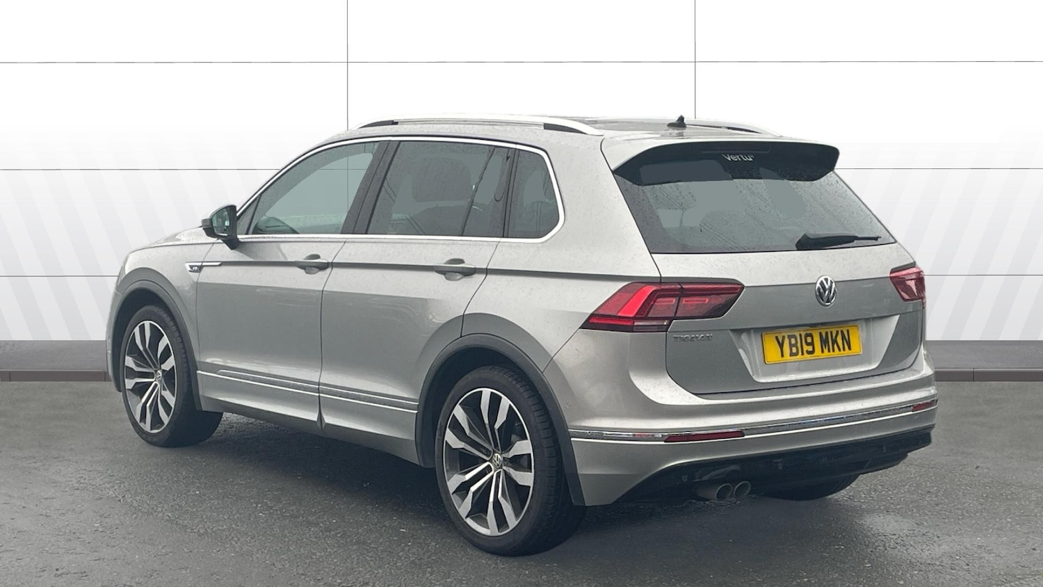 Used Volkswagen Tiguan 2019 for sale - 76249486: Photo 2