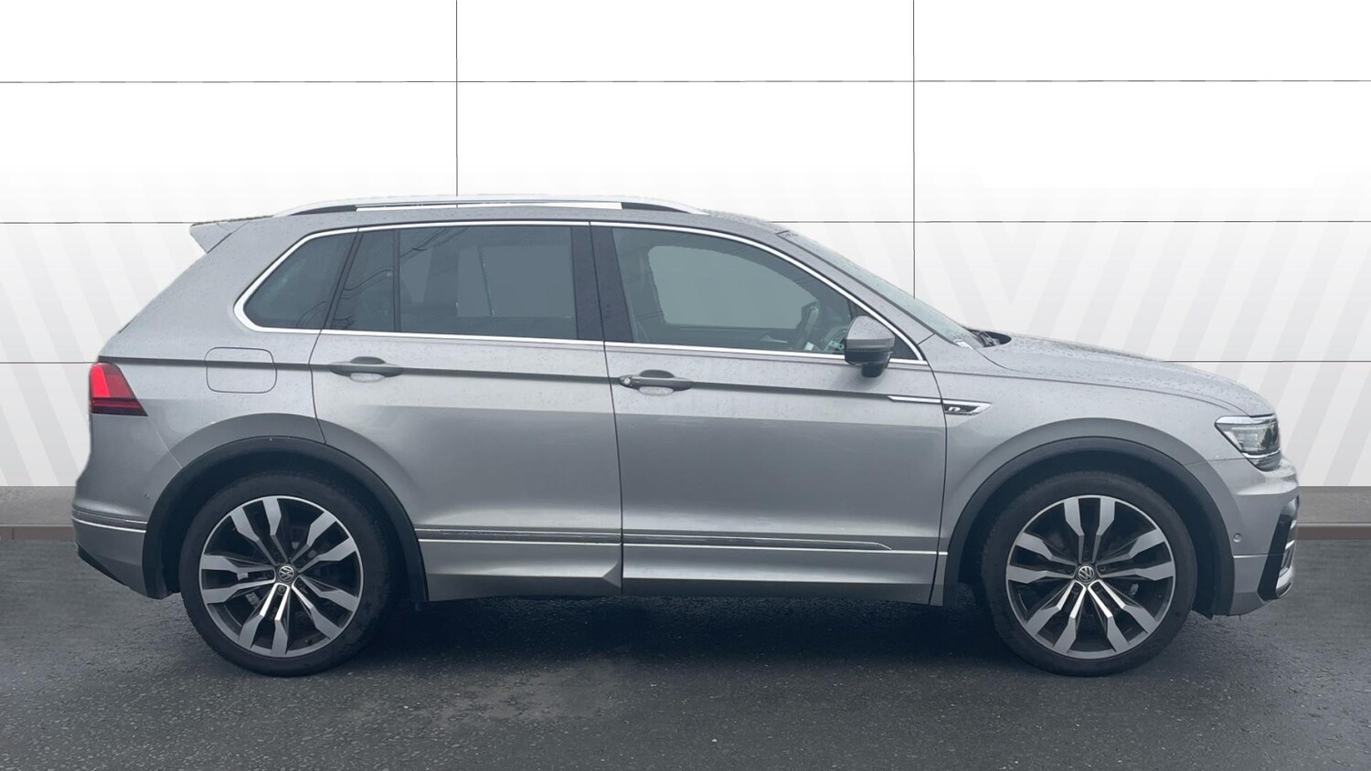 Used Volkswagen Tiguan 2019 for sale - 76249486: Photo 5