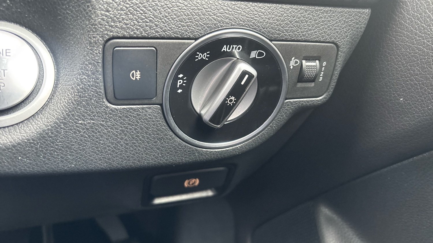 Used Mercedes-Benz A-Class 2018 for sale - 76144522: Photo 23