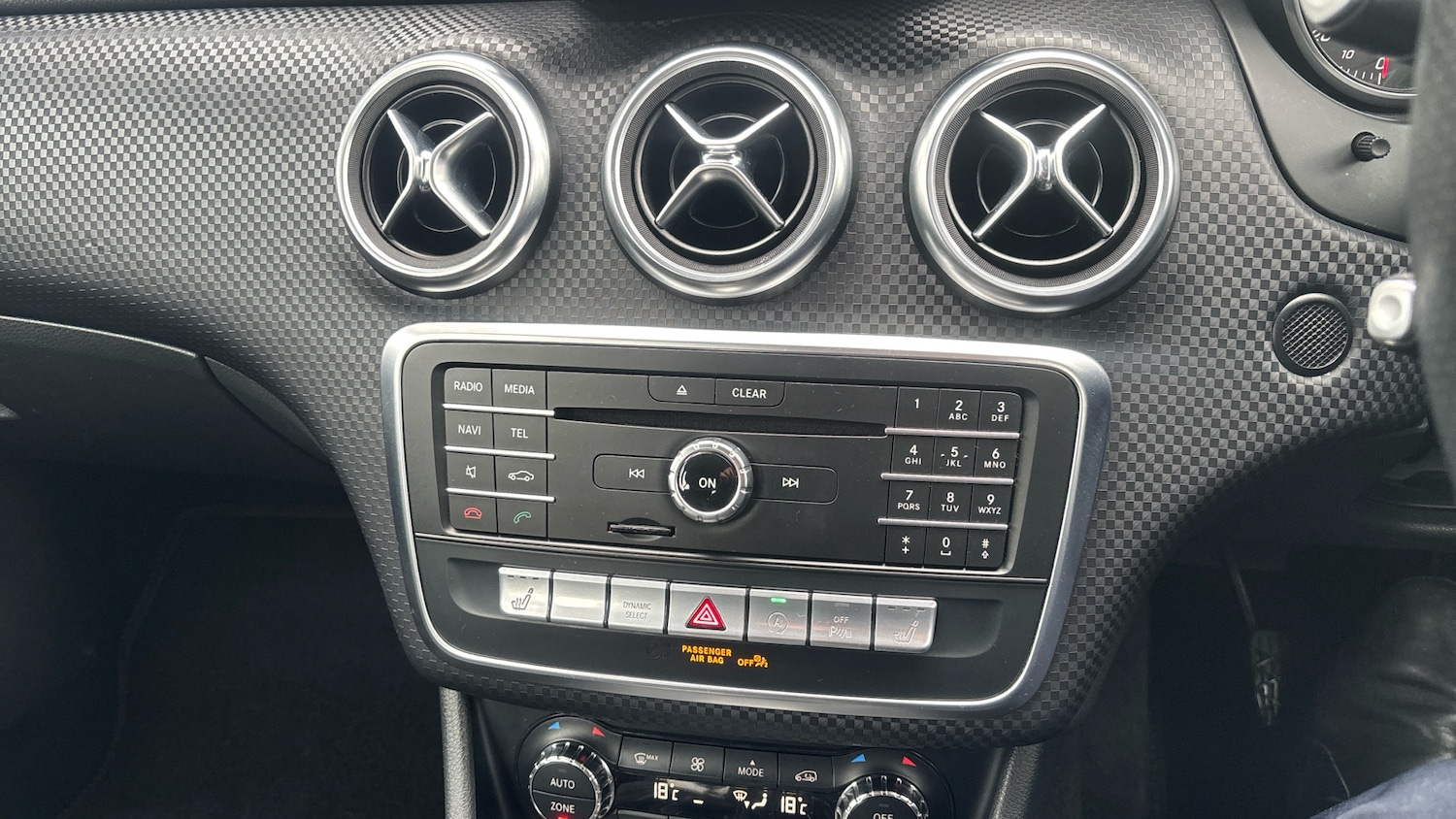 Used Mercedes-Benz A-Class 2018 for sale - 76144522: Photo 27