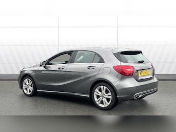 Used Mercedes-Benz A-Class 2018 for sale - 76144522: Photo 2
