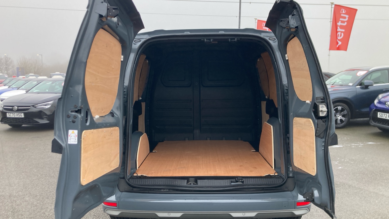 Used Nissan Other 2023 for sale - 77363978: Photo 3