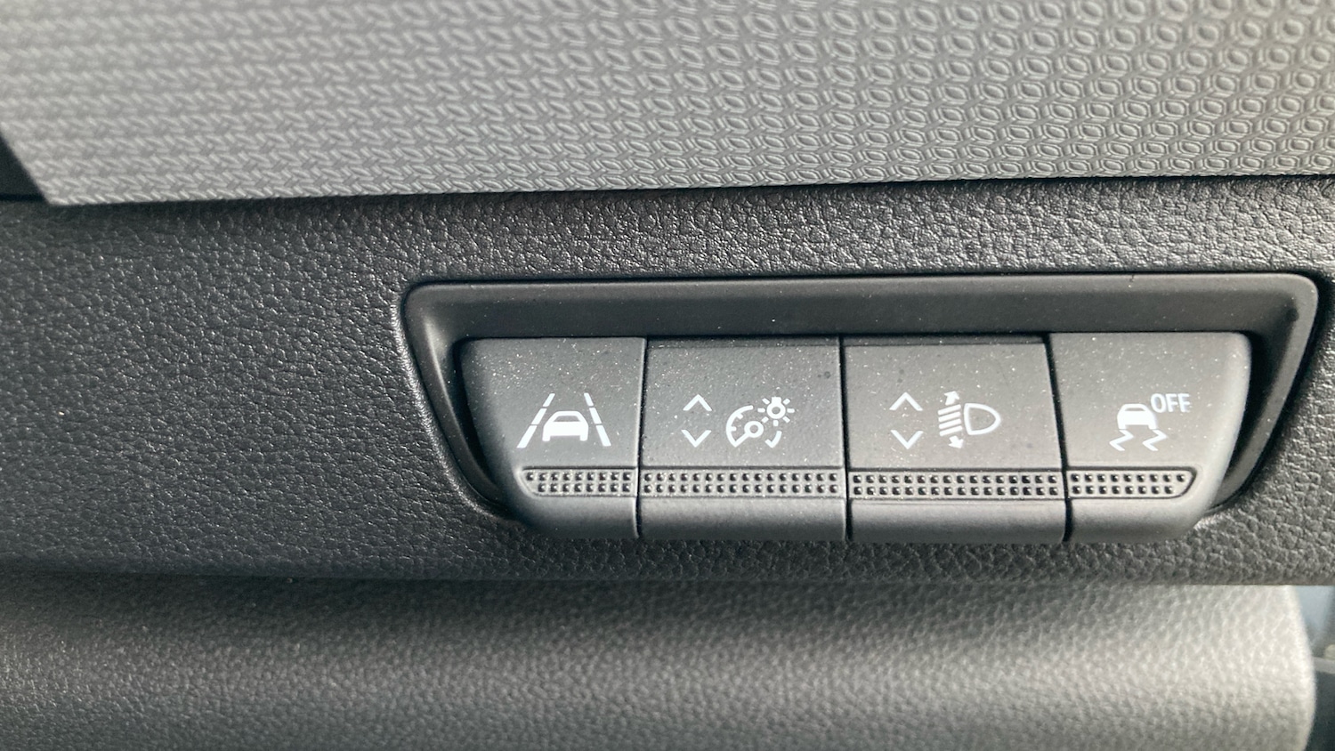 Used Nissan Other 2023 for sale - 77363978: Photo 40