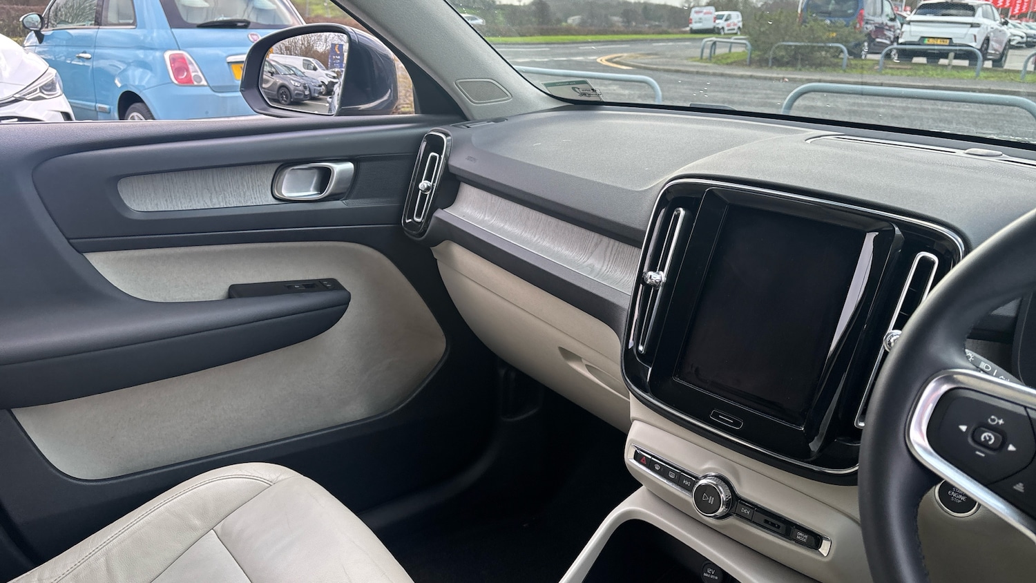 Used Volvo XC40 2022 for sale - 77323771: Photo 13