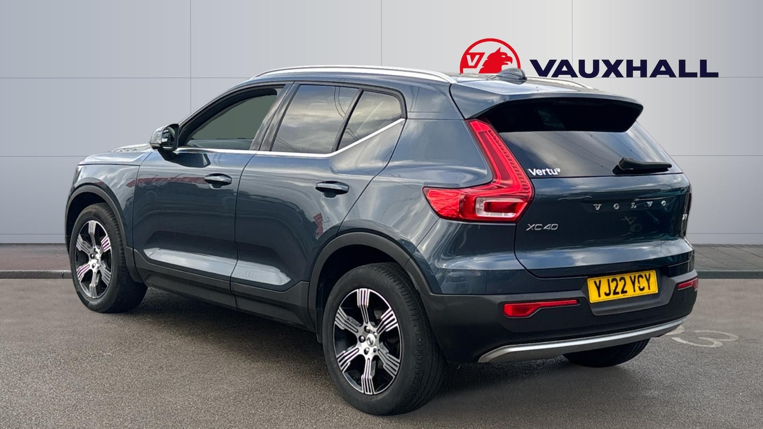 Used Volvo XC40 2022 for sale - 77323771: Photo 2