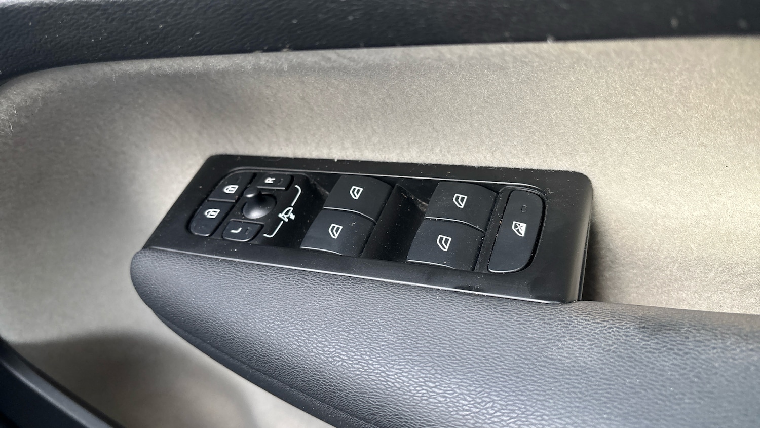 Used Volvo XC40 2022 for sale - 77323771: Photo 22