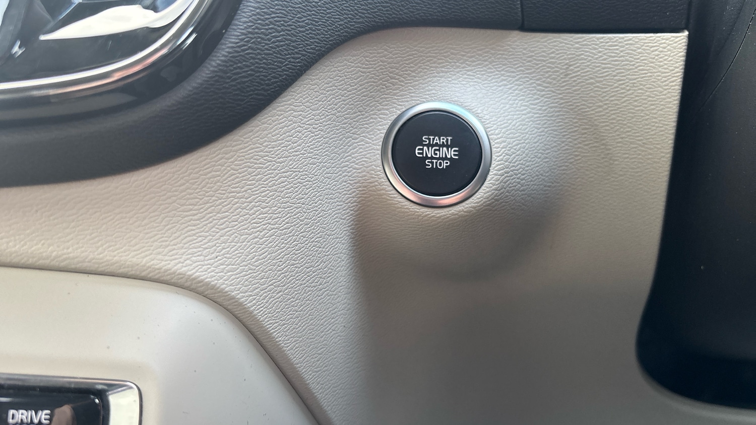 Used Volvo XC40 2022 for sale - 77323771: Photo 23