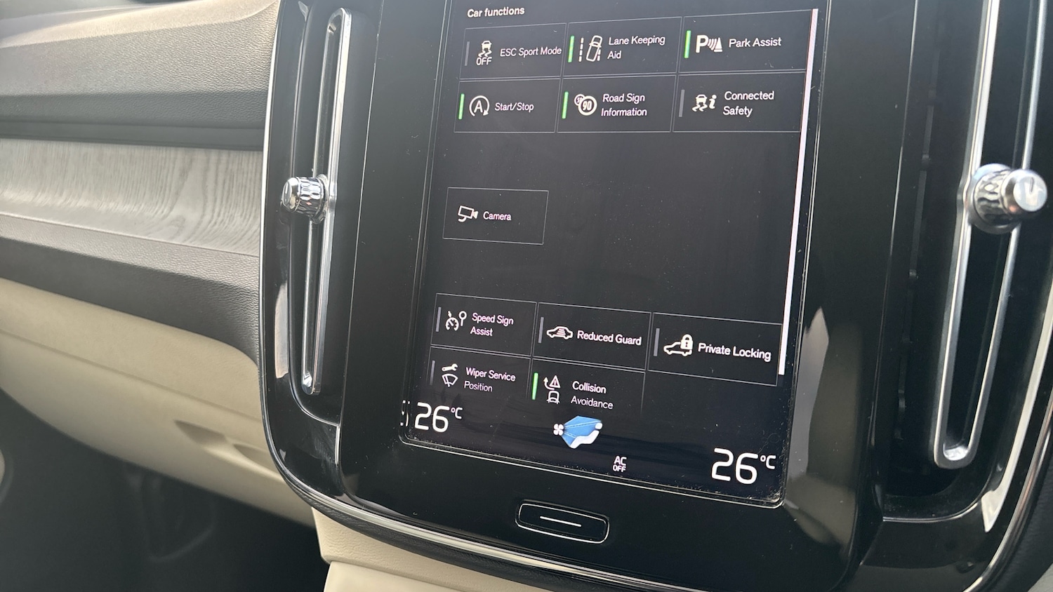 Used Volvo XC40 2022 for sale - 77323771: Photo 25