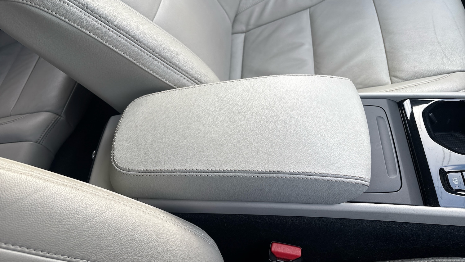 Used Volvo XC40 2022 for sale - 77323771: Photo 29