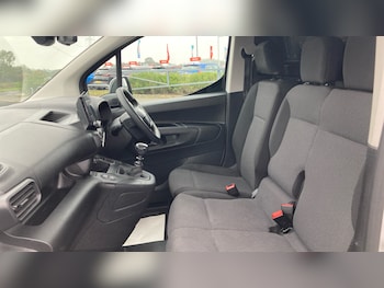 Used Vauxhall Combo 2024 for sale - 76321673: Photo 2