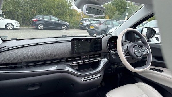 Used Fiat 500 2022 for sale - 76299712: Photo 9