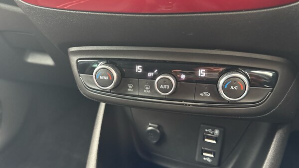 Used Vauxhall Crossland 2022 for sale - 76192968: Photo 37