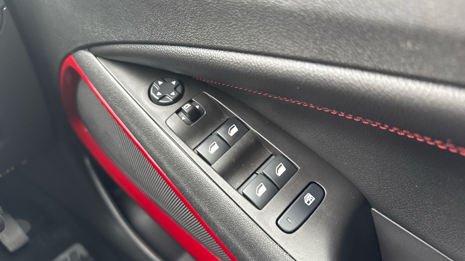 Used Vauxhall Crossland 2022 for sale - 76762310: Photo 28