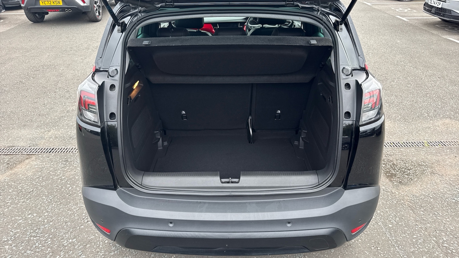 Used Vauxhall Crossland 2022 for sale - 76762310: Photo 4