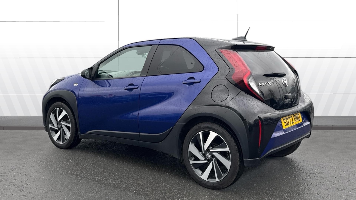 Used Toyota Aygo X 2022 for sale - 77262225: Photo 2