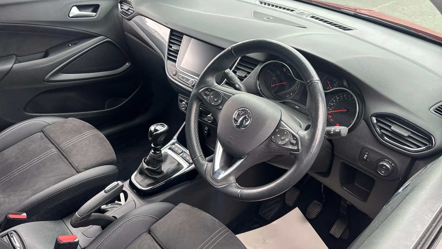 Used Vauxhall Crossland 2024 for sale - 76089019: Photo 11