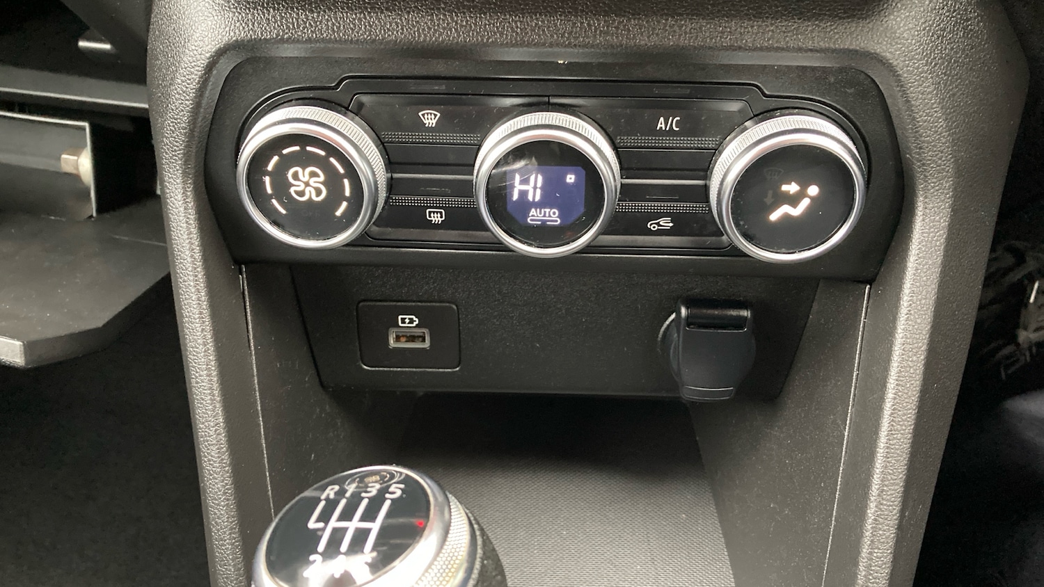 Used Dacia Sandero Stepway 2021 for sale - 77490618: Photo 22