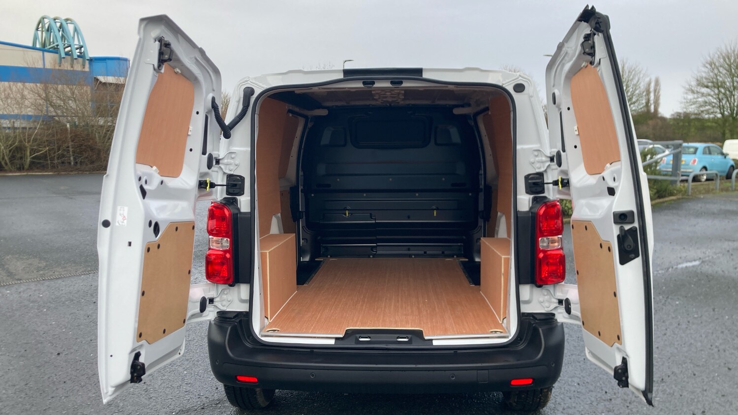 Used Vauxhall Vivaro 2024 for sale - 77570509: Photo 5