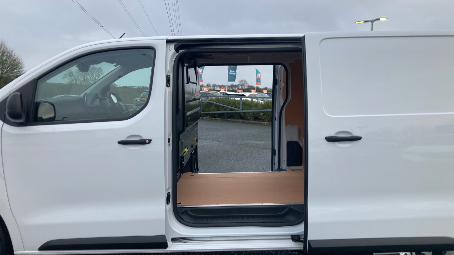 Used Vauxhall Vivaro 2024 for sale - 77570509: Photo 7