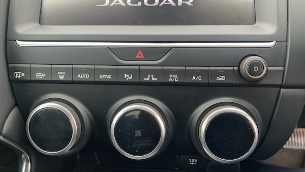 Used Jaguar E-Pace 2018 for sale - 76299218: Photo 46