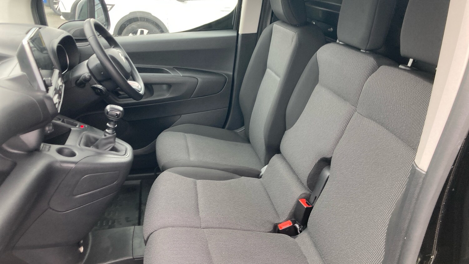 Used Citroen Berlingo 2024 for sale - 77363920: Photo 2