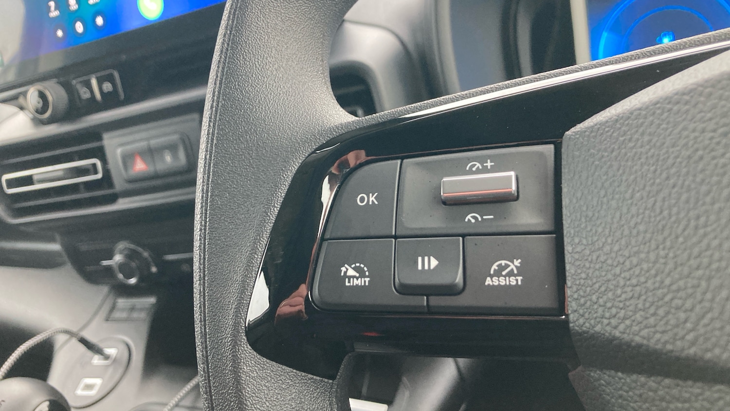 Used Toyota ProAce 2024 for sale - 77114084: Photo 52