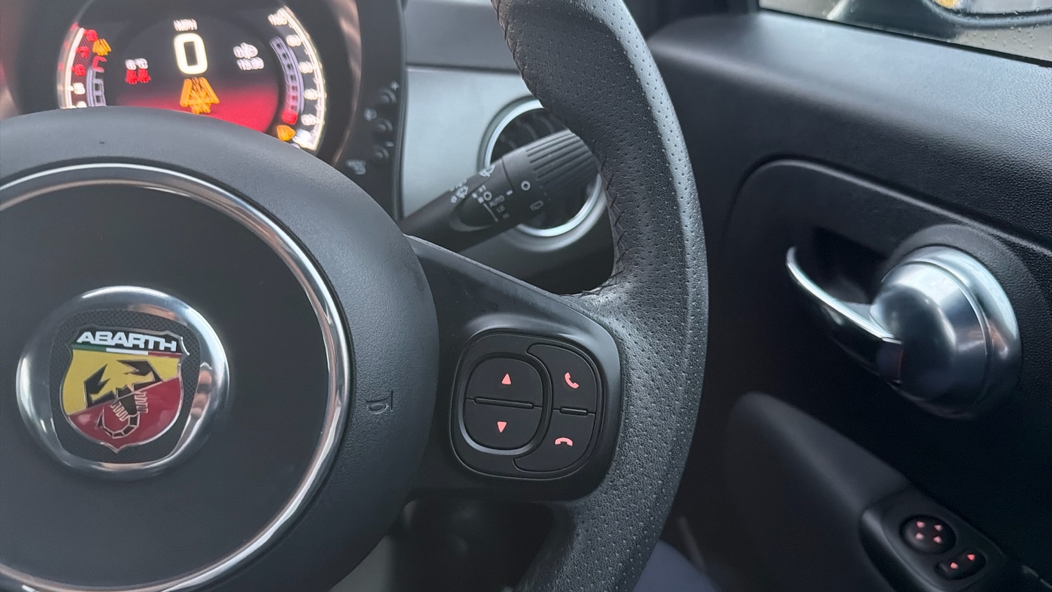 Used Abarth 595 2022 for sale - 76749794: Photo 19