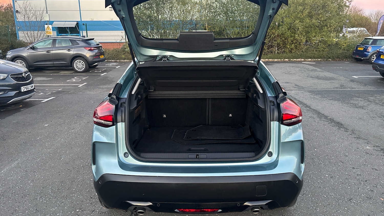 Used Citroen C4 2022 for sale - 76627755: Photo 4