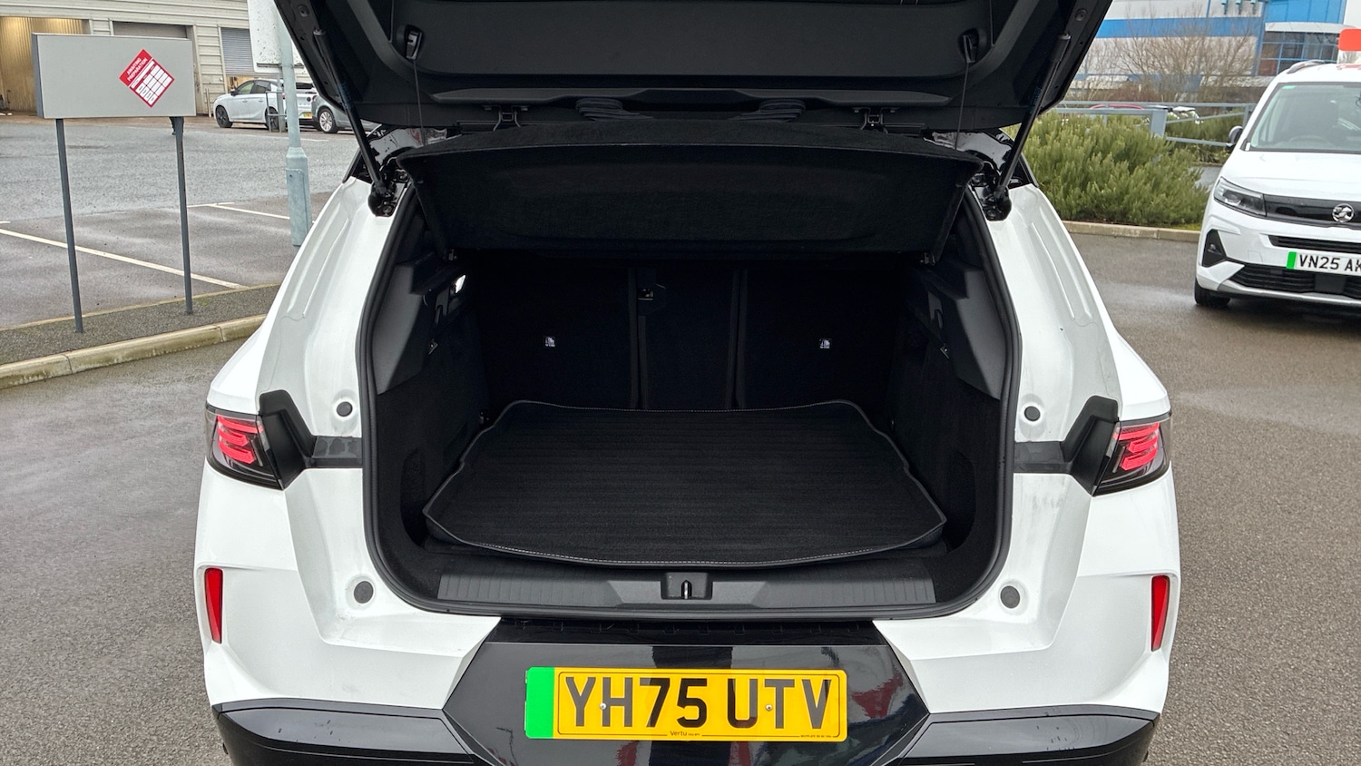 Used Vauxhall Grandland 2025 for sale - 77406869: Photo 4